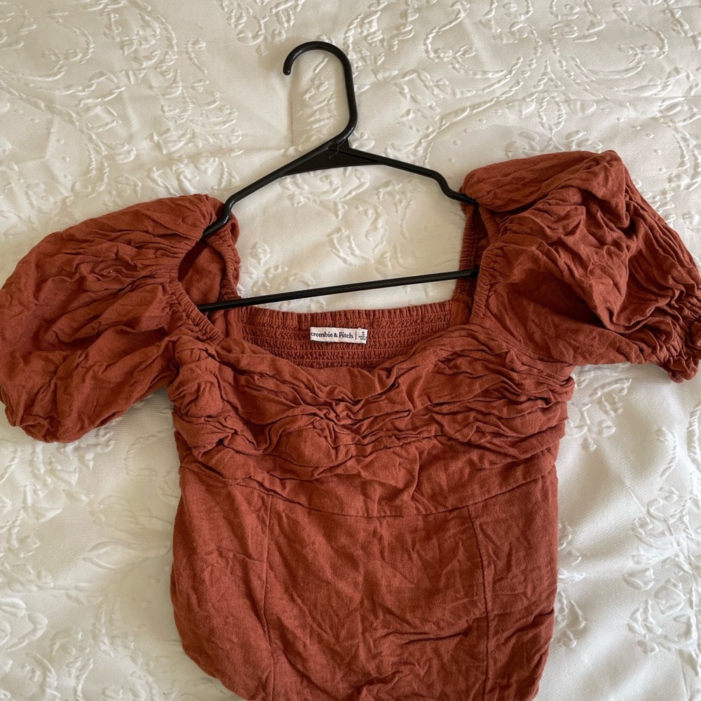 Abercrombie & Fitch Rust Puff-Sleeve Square Neck Crop Top